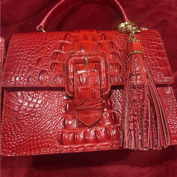 Red Crocodile Embossed Handbag - Picture 3 of 6